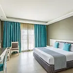 Sunrise Garden Beach Resort